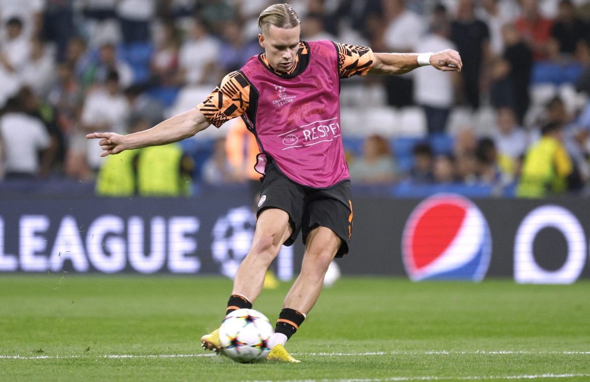 Arsenal: Romano drops Mudryk update
